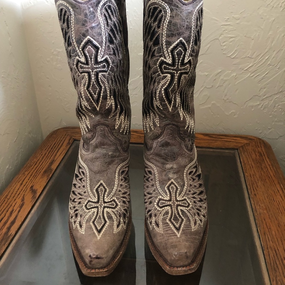 Corral Black/Tan Wing & Cross Boots